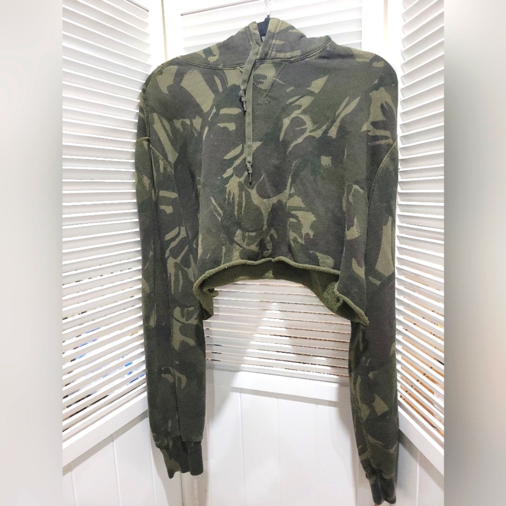 Polo Ralph Lauren Cropped Camo Hoody *Final Price*
